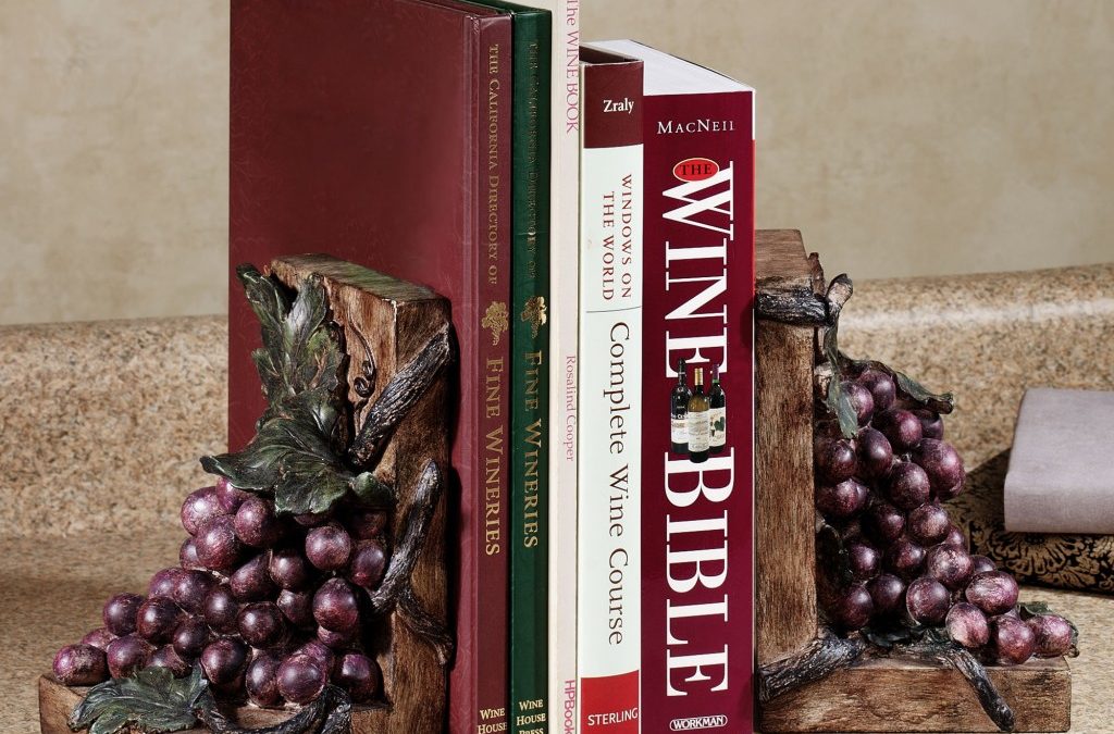 13 Heartbreaking Bookends for Cookbooks in Kitchens [Mom Special 2018]